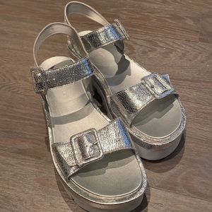 Kendall & Kylie silver and white platform sandals
